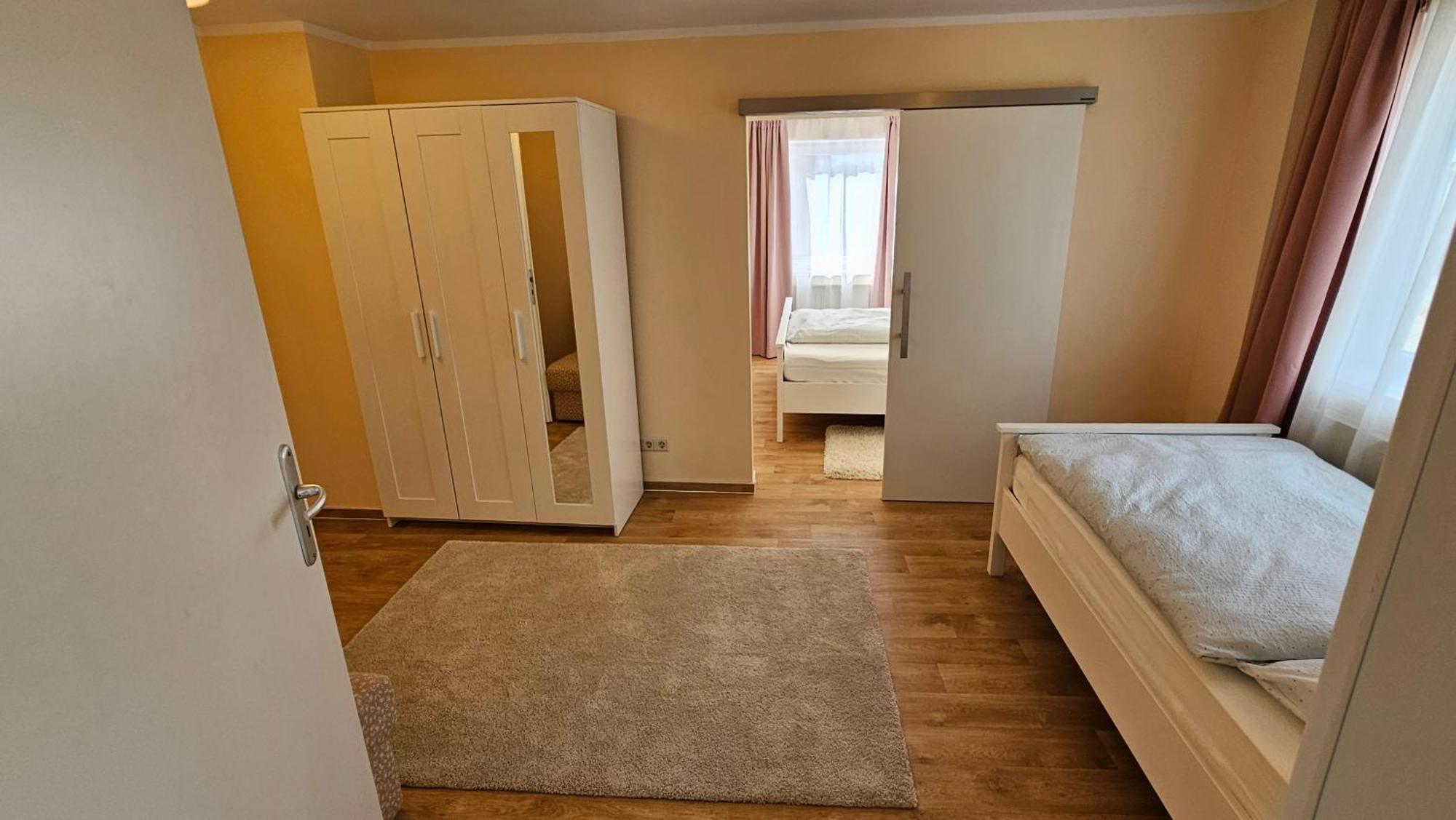 Sehr Schoenes Und Grosses Haus In Dresden - Partys Und Andere Feierlichkeiten Sind Wegen Eventueller Laermbelaestigung Nicht Gestattet Екстер'єр фото